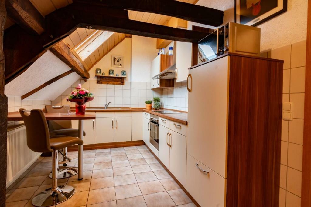 Ferienwohnung Flaemisches Weinhaus Wintrich Exterior foto