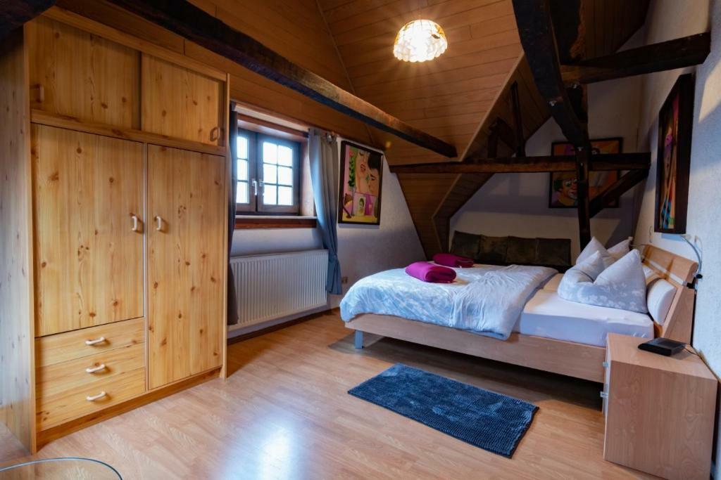 Ferienwohnung Flaemisches Weinhaus Wintrich Exterior foto